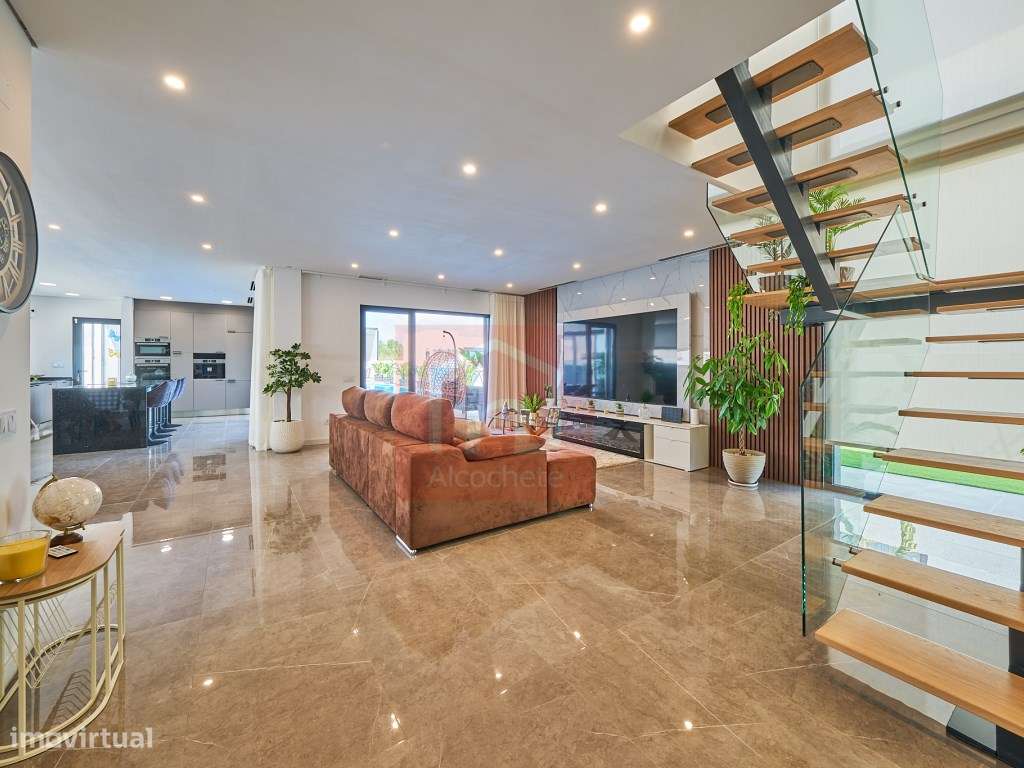 Moradia T5 de Luxo com Piscina Infinita Aquecida e Jacuzzi em Corte...-15