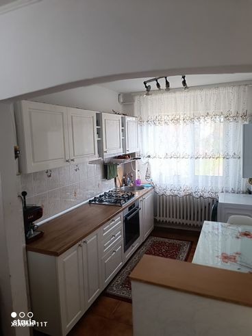 Apartament 2 camere, etaj 1, 49mp in zona Podu Ros-2