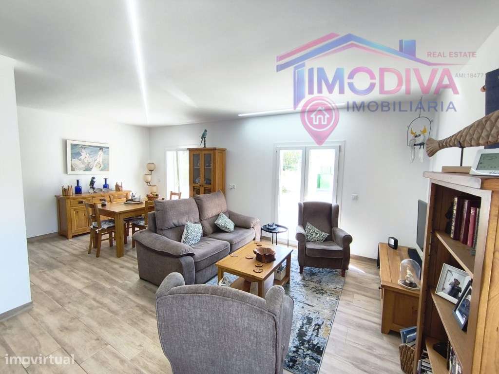 Moradia T3 recentemente renovada, com jardim em Graça, Pedrogão Grande-6