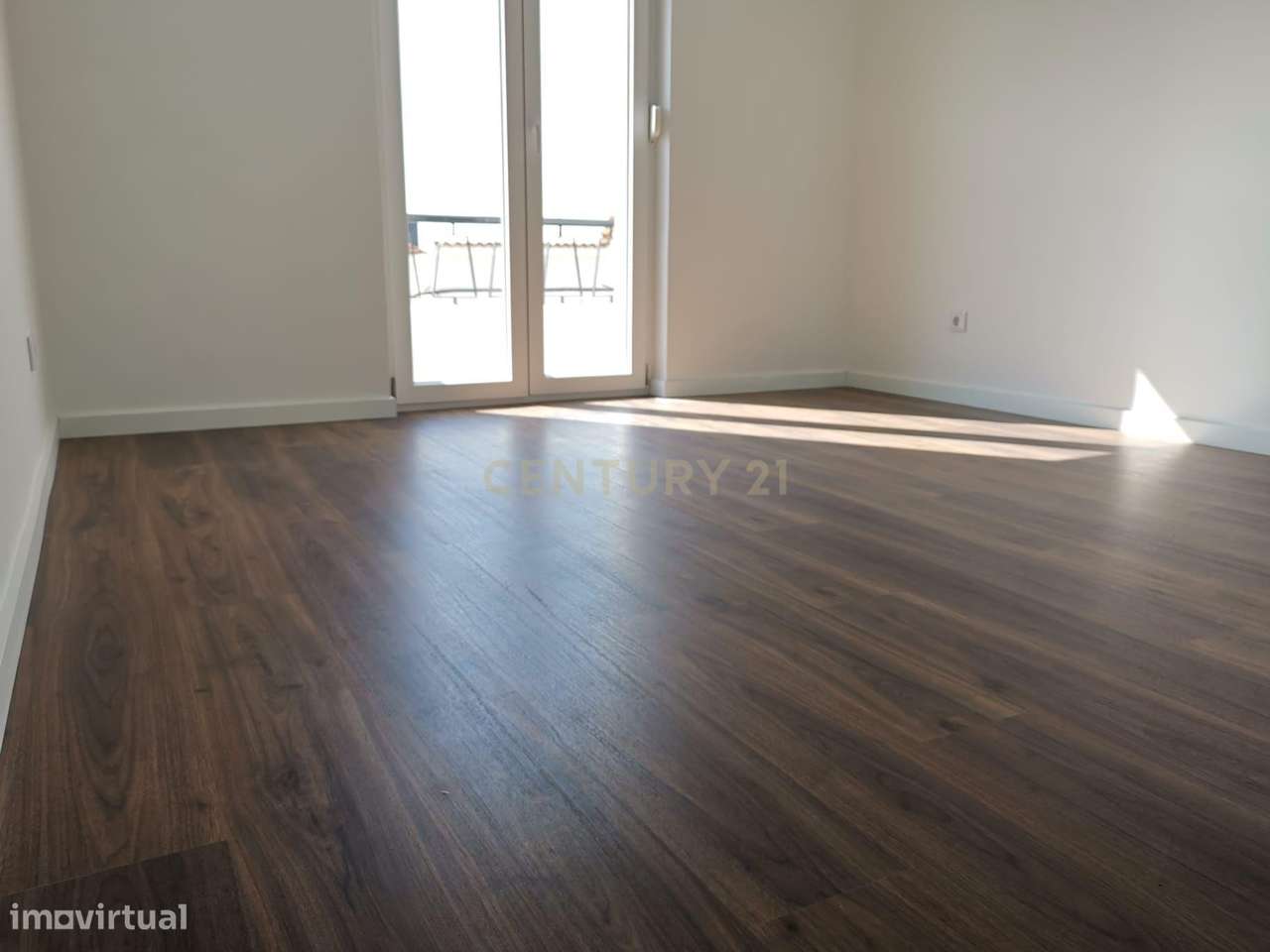 Apartamento Renovado com Vista para o Rio em Setúbal - Grande imagem: 4/18
