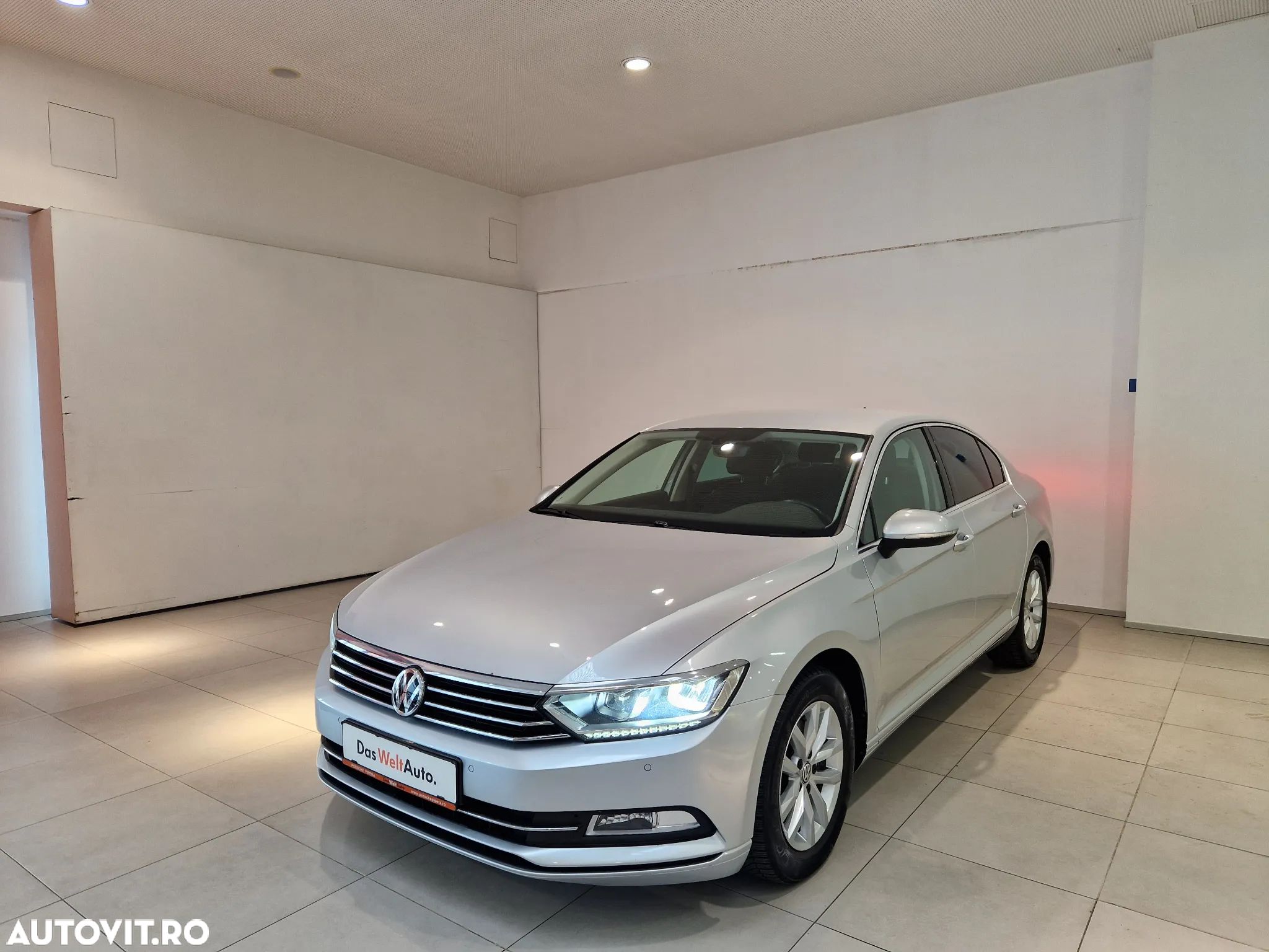 Volkswagen Passat 2.0 TDI DSG Comfortline - 1