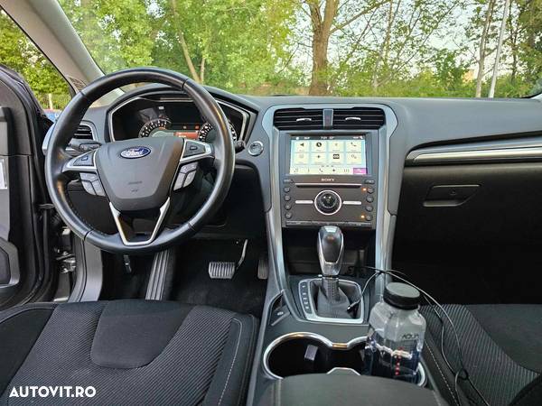 Ford Mondeo 2.0 TDCi Powershift Business - 6