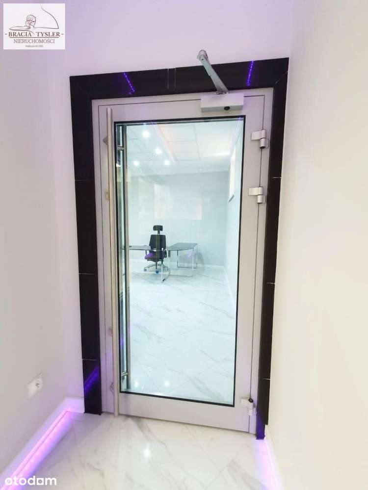 Dwa lokale na sprzedaż Centrum Świecia-9