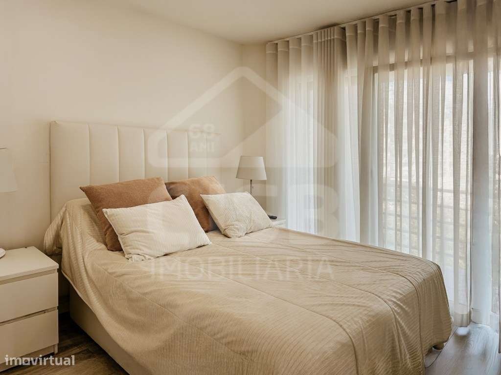 Apartamento T2 Torre da Marinha-17