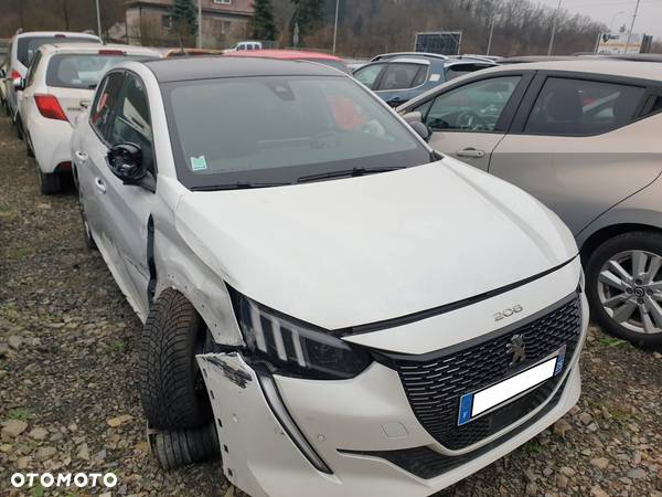 Peugeot 208 1.5 BlueHDi GT Line S&S - 4