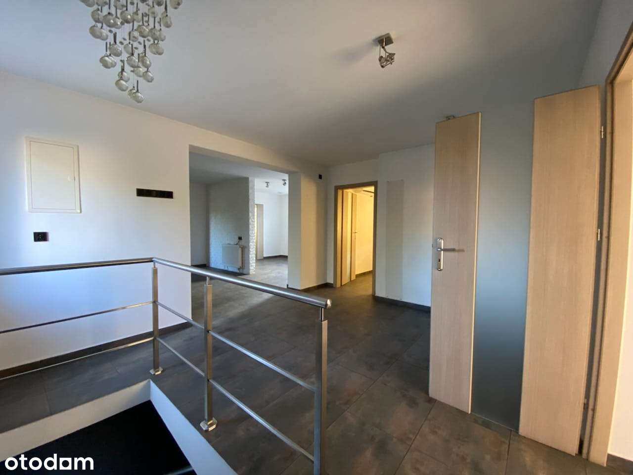 Dom z częścią usługową - idealny na działalność - Pełny obrazek: 4/20