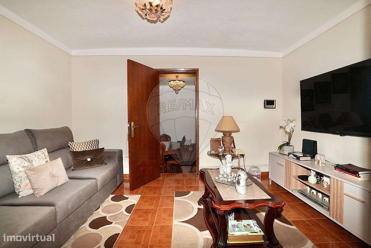 Moradia T2 para venda-8