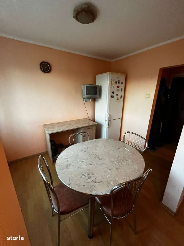 Apartament 3 camere, etaj intermediar, Centrul de Transfuzii. - Imagine principală: 3/13