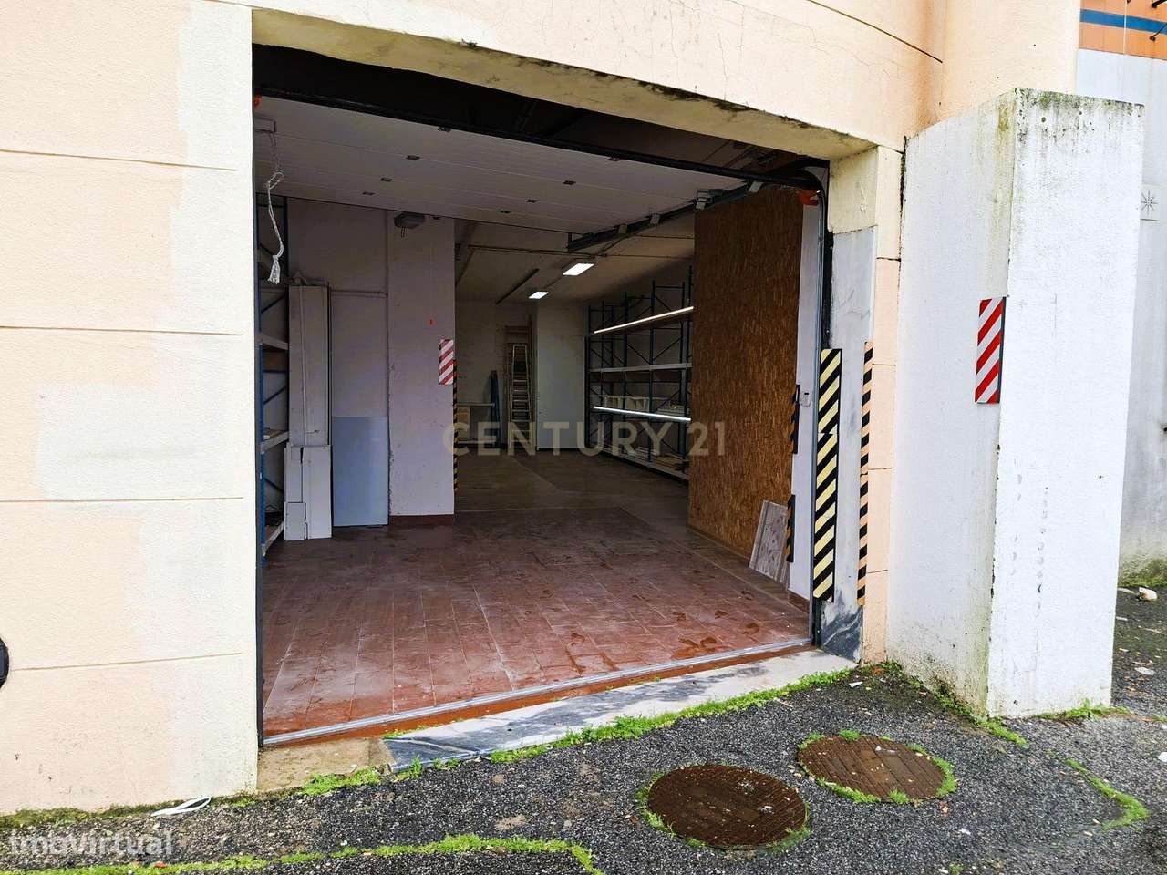 Garagem Armazém ou Espaço Multi-usos em Algueirão Mem Martins, Sintra - Grande imagem: 3/13