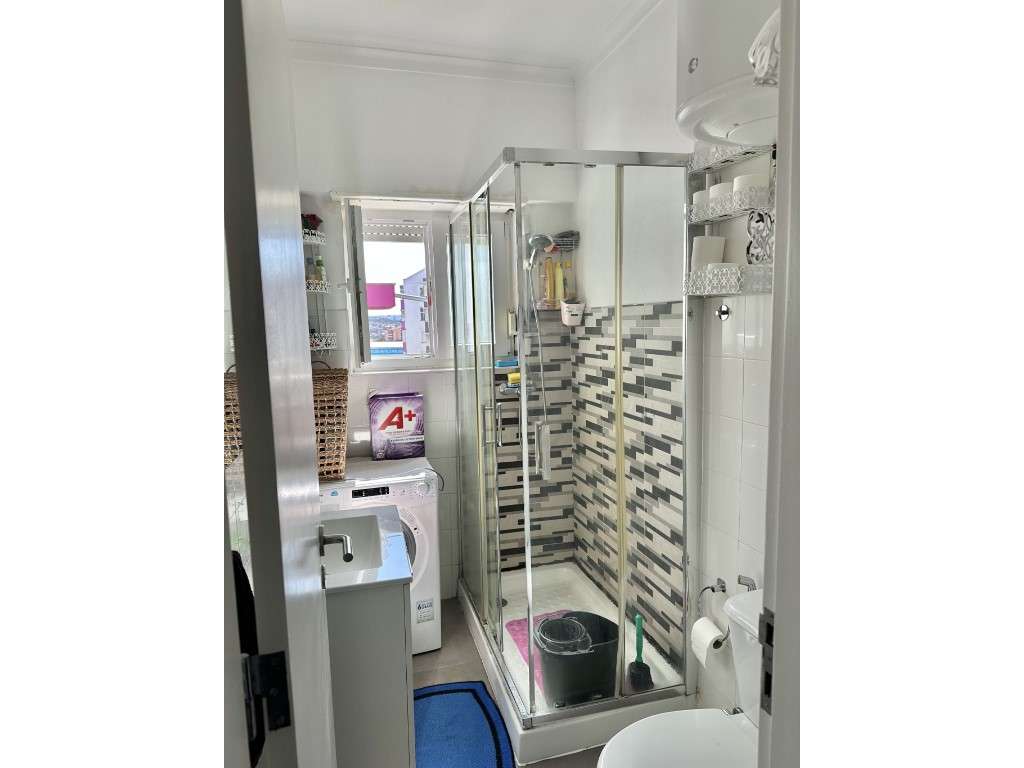 T2 na Póvoa de Santo Adrião - Totalmente Remodelado-9