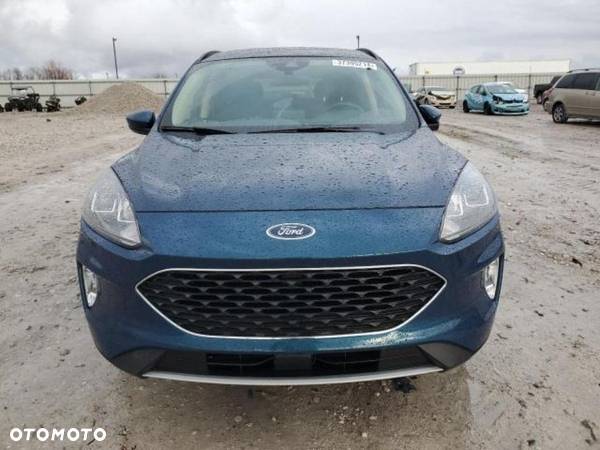 Ford Escape 2.0 EcoBoost AWD Titanium - 2