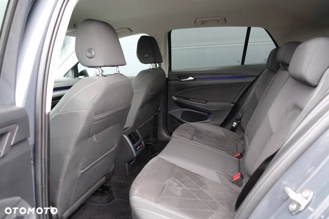 Volkswagen Golf VIII 2.0 TDI Style DSG - 13