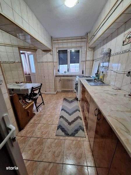 Apartament 3 camere 2 bai 82mp 1982 etaj 6 Scolilor - Imagine principală: 5/8