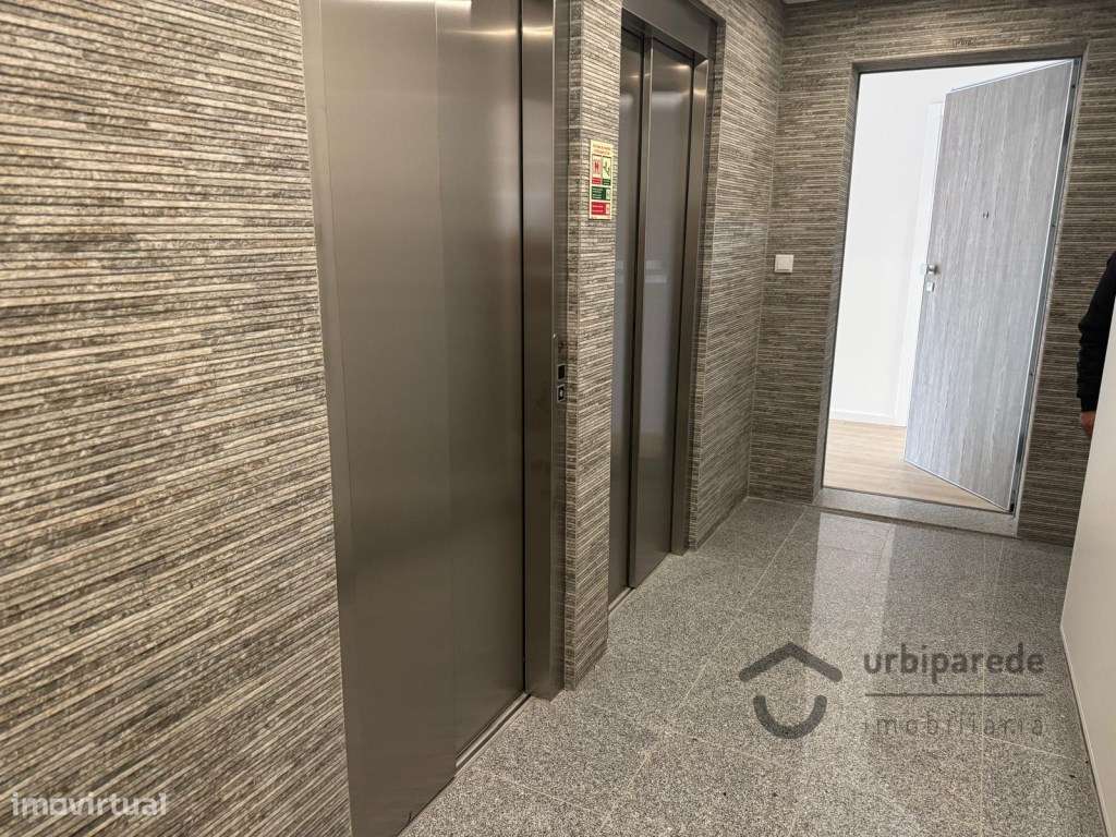 Apartamento T3 a estrear em Carcavelos-23