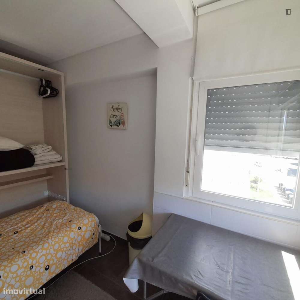 Quarto - localizado em Carnide Lisbon - Grande imagem: 5/10