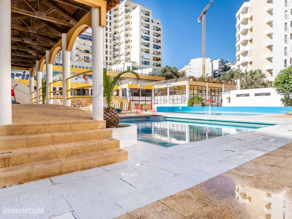 Piscinas de água salgada e zona de Lazer - Empreendimento Clube Pra...-9
