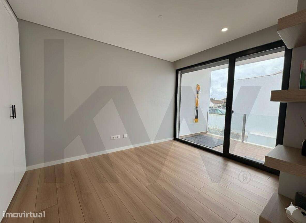 VENDE-SE - Moradia T3+1 - Grande imagem: 4/14