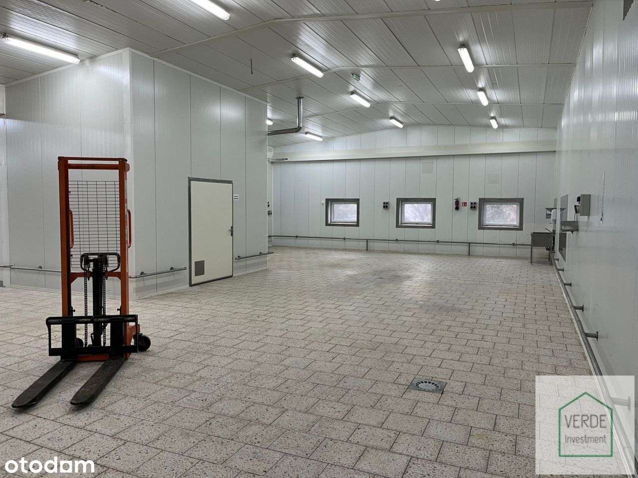 Hala produkcyjna przy trasie S11-5