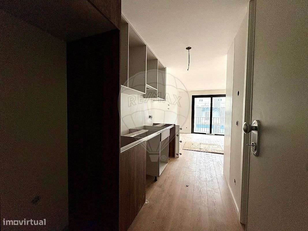 APARTAMENTO T0 NOVO JUNTO À AVENIDA DA LIBERDADE, BRAGA - Grande imagem: 4/15