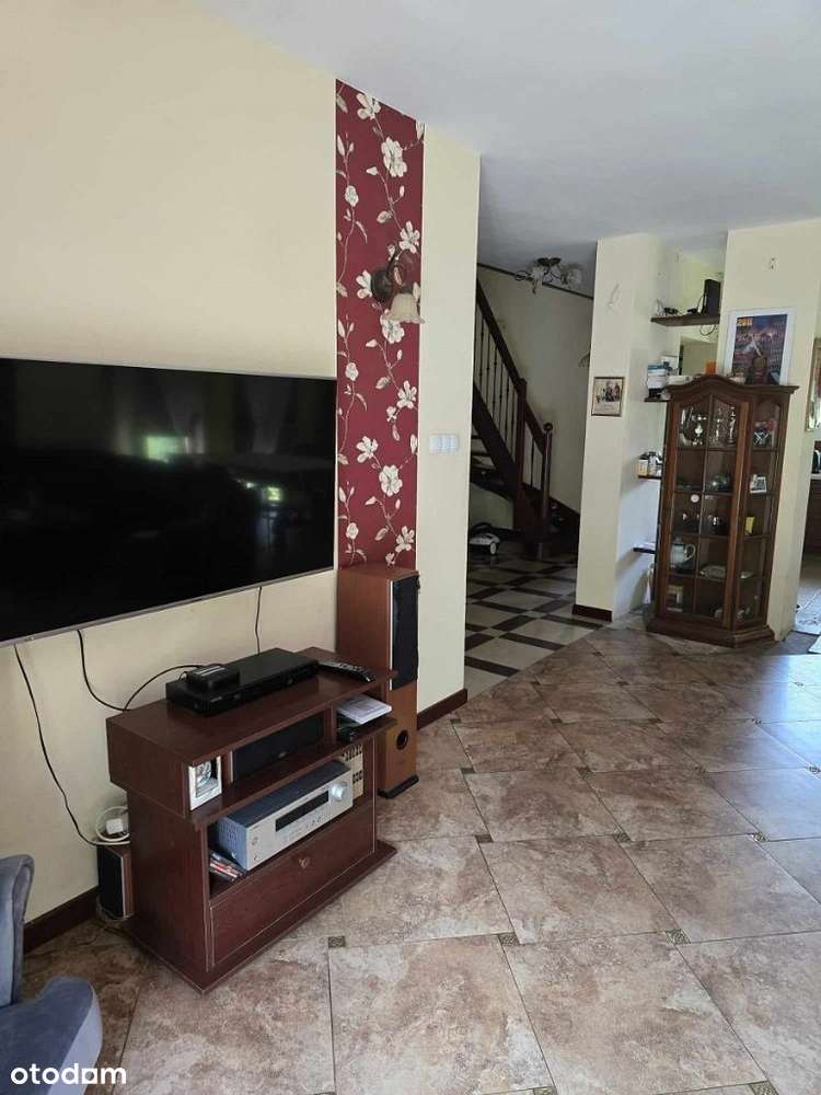 Dom z własnym lasem w Kochlicach-8