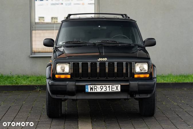 Jeep Cherokee 2.5 Sport - 9