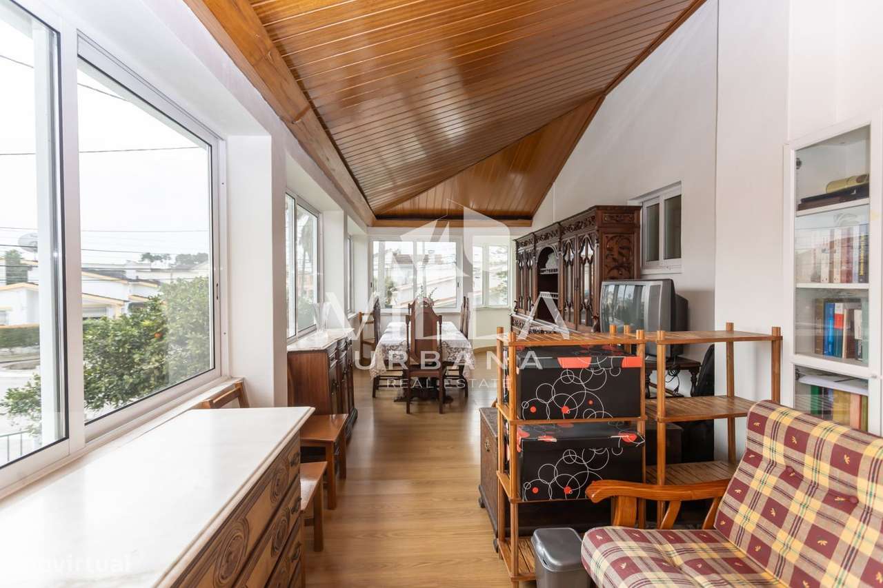 Moradia T3 +1 com Garagem localizada numa zona tranquila em Belverde-41