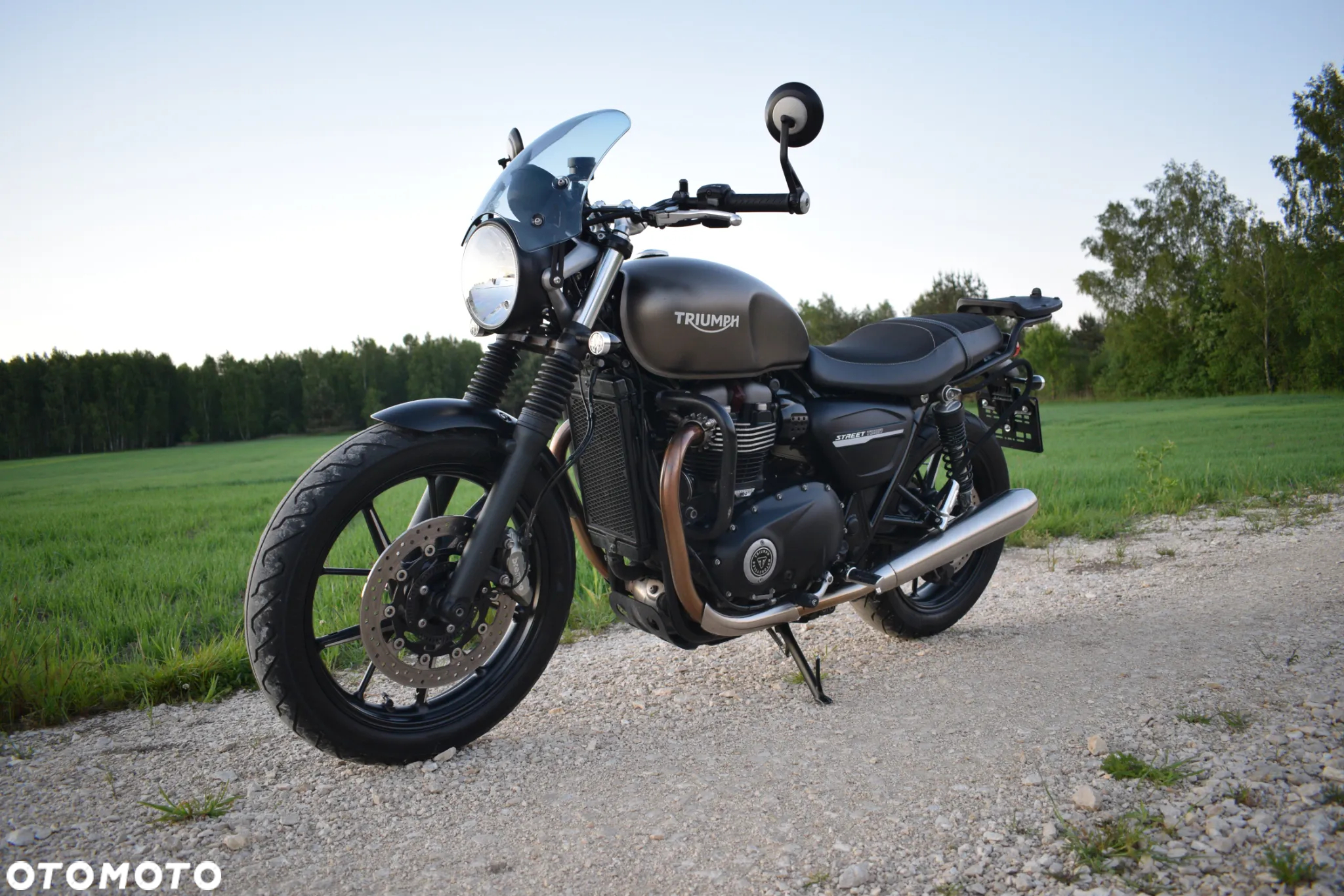 Triumph Street Twin - 2