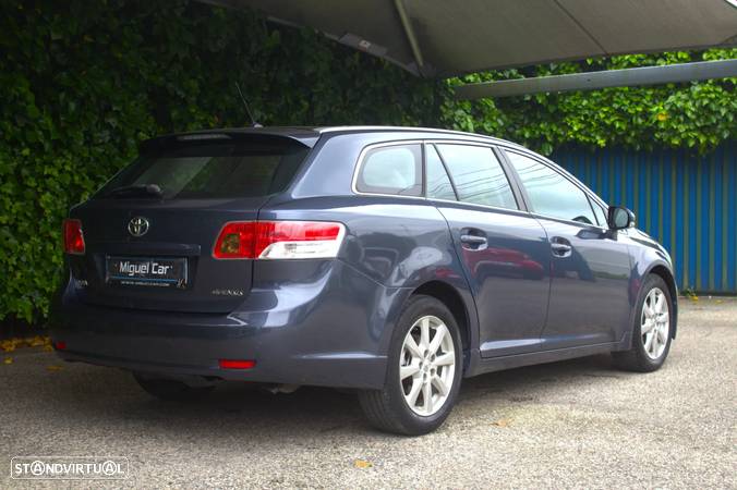 Toyota Avensis SW 2.0 D-4D Premium Sport - 8