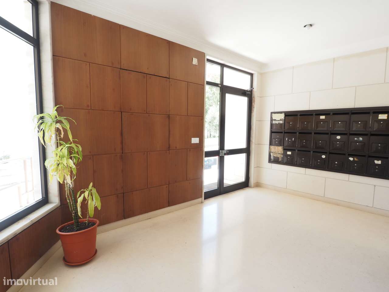 Apartamento T2 - Rua Elias Garcia 124 - Cacém-17