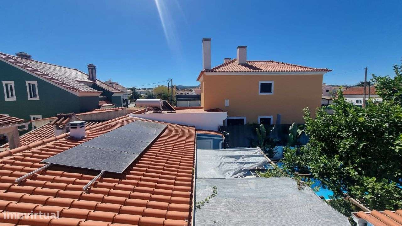 Moradia T5 com piscina, Brejos de Azeitão, Azeitão-33