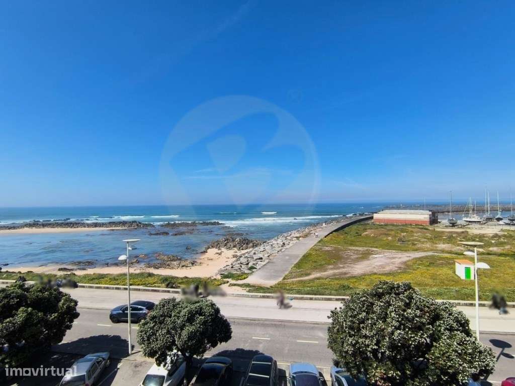 T2 Duplex com Terraço em 1ª Linha de Mar em Vila do Conde-22