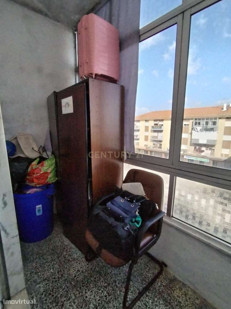 Apartamento T1 com Excelente Área na Baixa da Banheira - Grande imagem: 5/11