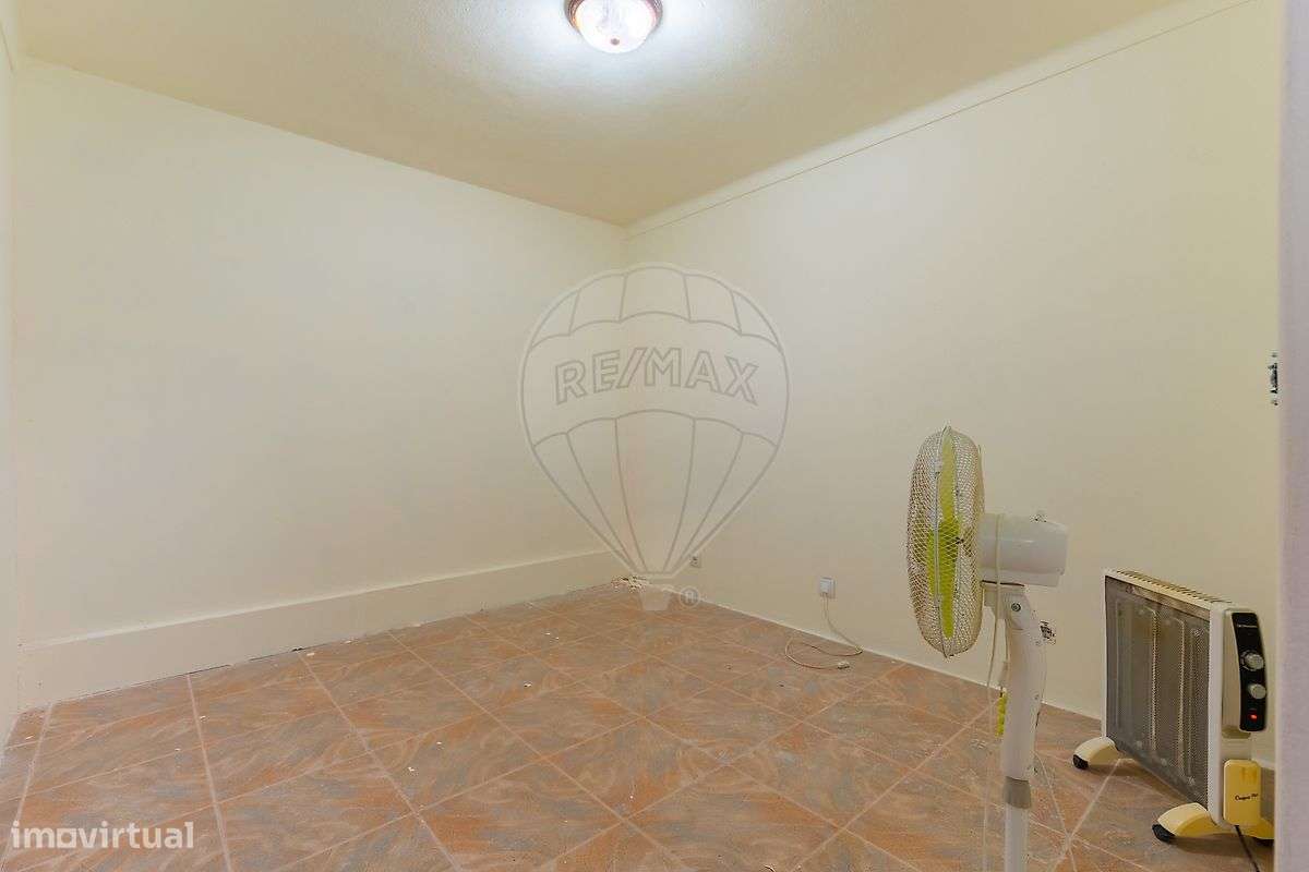 Moradia T2 para venda-21
