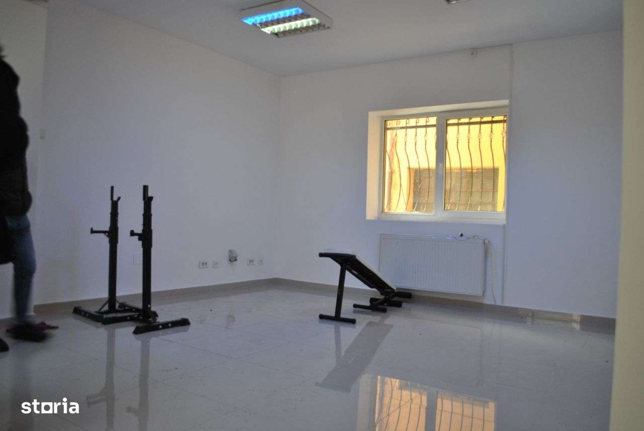 Casa de inchiriat - Imagine principală: 5/17