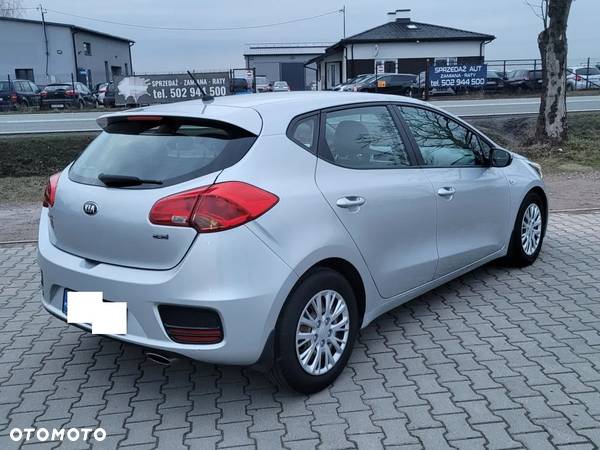 Kia Ceed Cee'd 1.6 CRDi M - 10