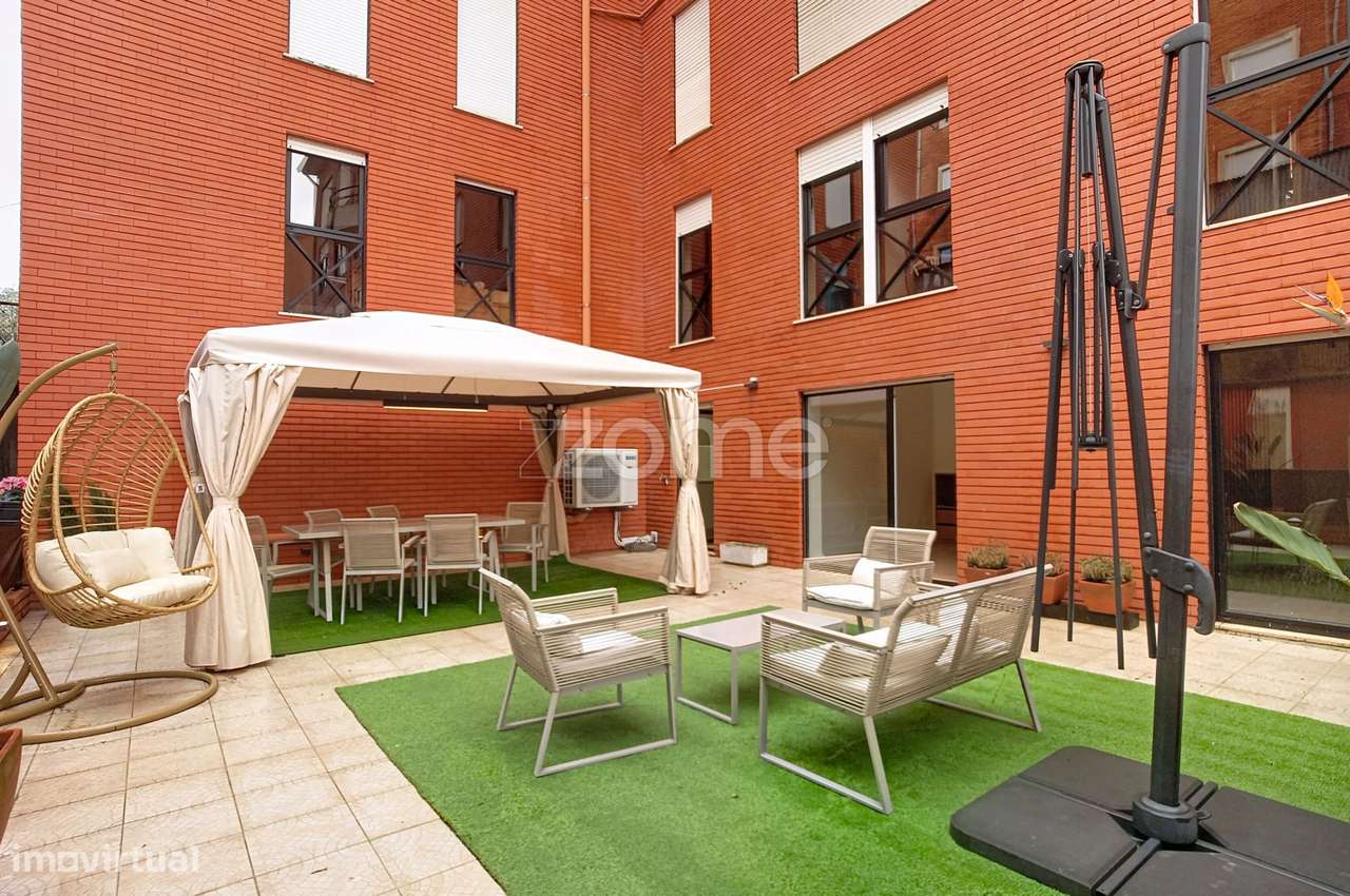 Apartamento T2 Premium com Terraço no Vale das Flores-31