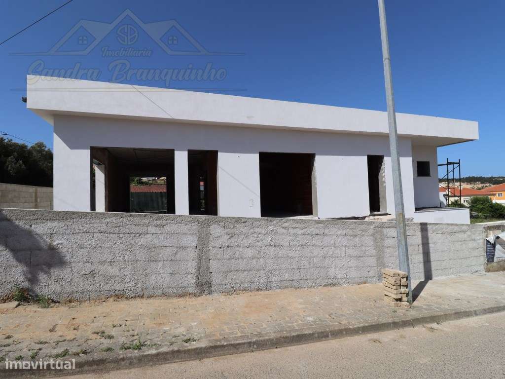 Moradia T3 NOVA estilo CONTEMPORÂNEO-10