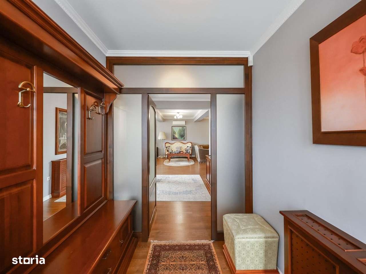 De vânzare vilă de lux în Sânmartin, la câțiva pași de Oradea - Imagine principală: 3/20