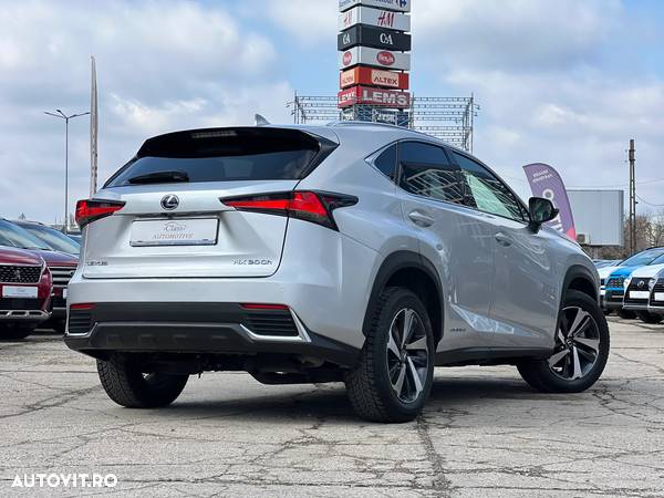 Lexus Seria NX 300h AWD Luxury - 9