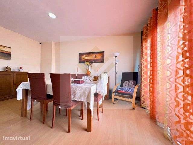 Moradia T4 com espaço exterior em Válega-10