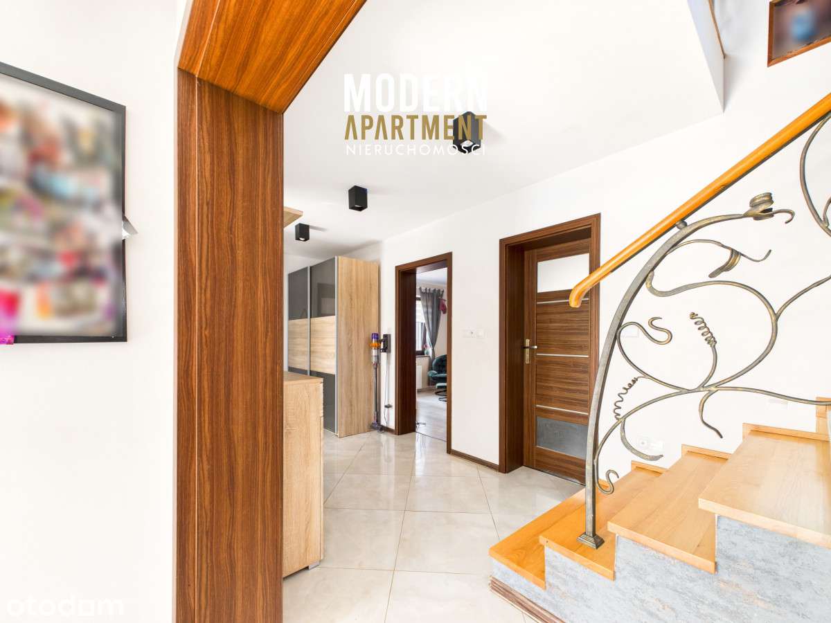 Biskupiec! przytulny dom i budynek gospodarczy-19