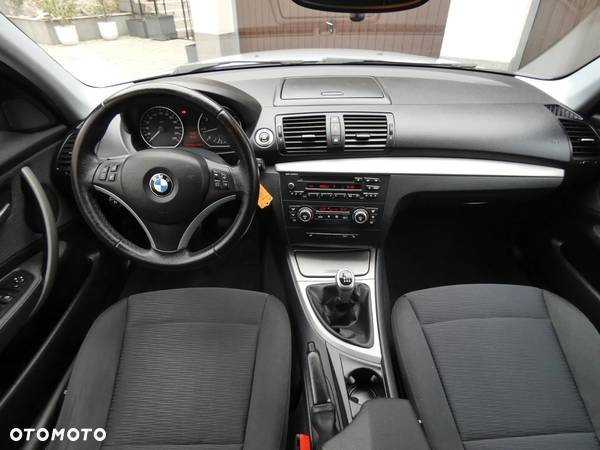 BMW Seria 1 116i - 29
