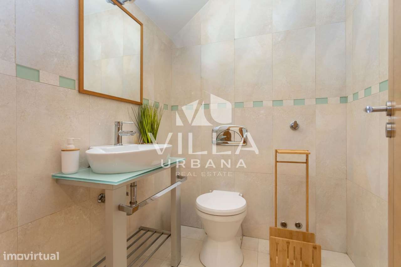 Moradia T3 +1 com Garagem localizada numa zona tranquila em Belverde-26