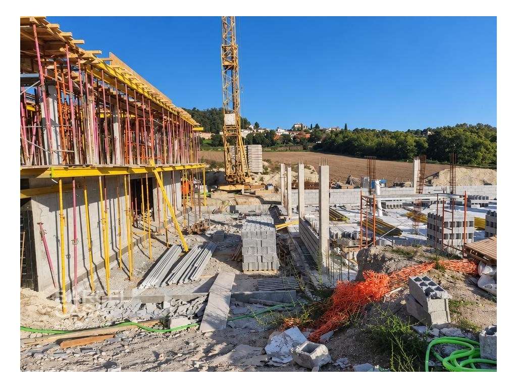 Apartamento T2 com logradouro e lugar de garagem, em construção na ...-12
