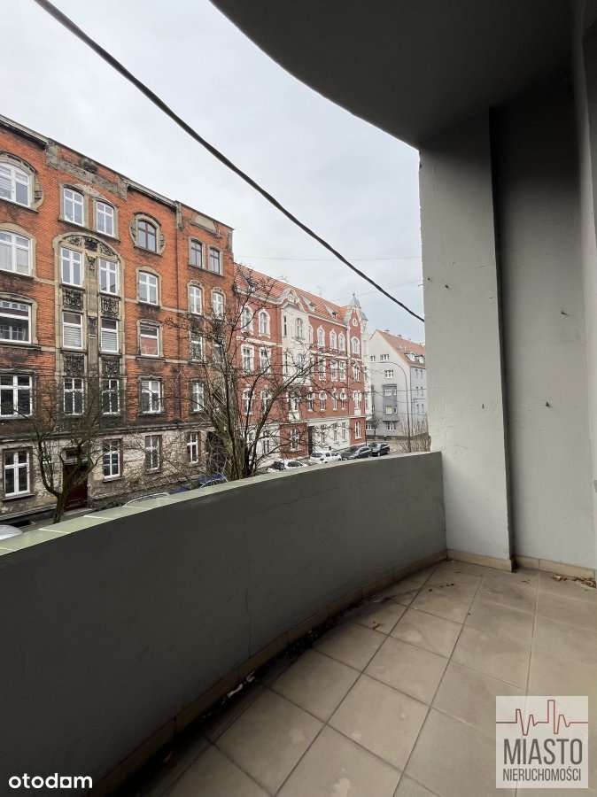 I piętro - 4 pokoje  -2 balkony-3