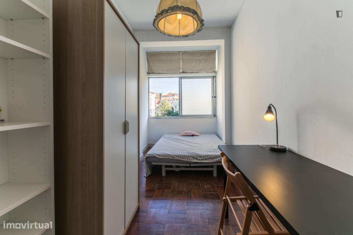 Quarto - localizado em Estrela Lisbon - Grande imagem: 3/10