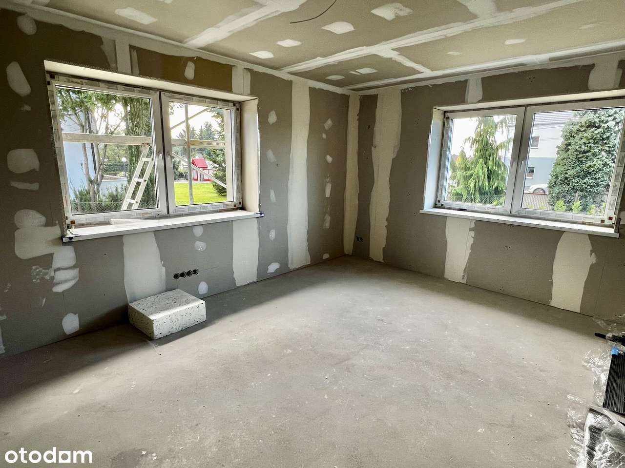 Nowoczesne mieszkanie z ogródkiem i sutereną – Chełm Śląski-3