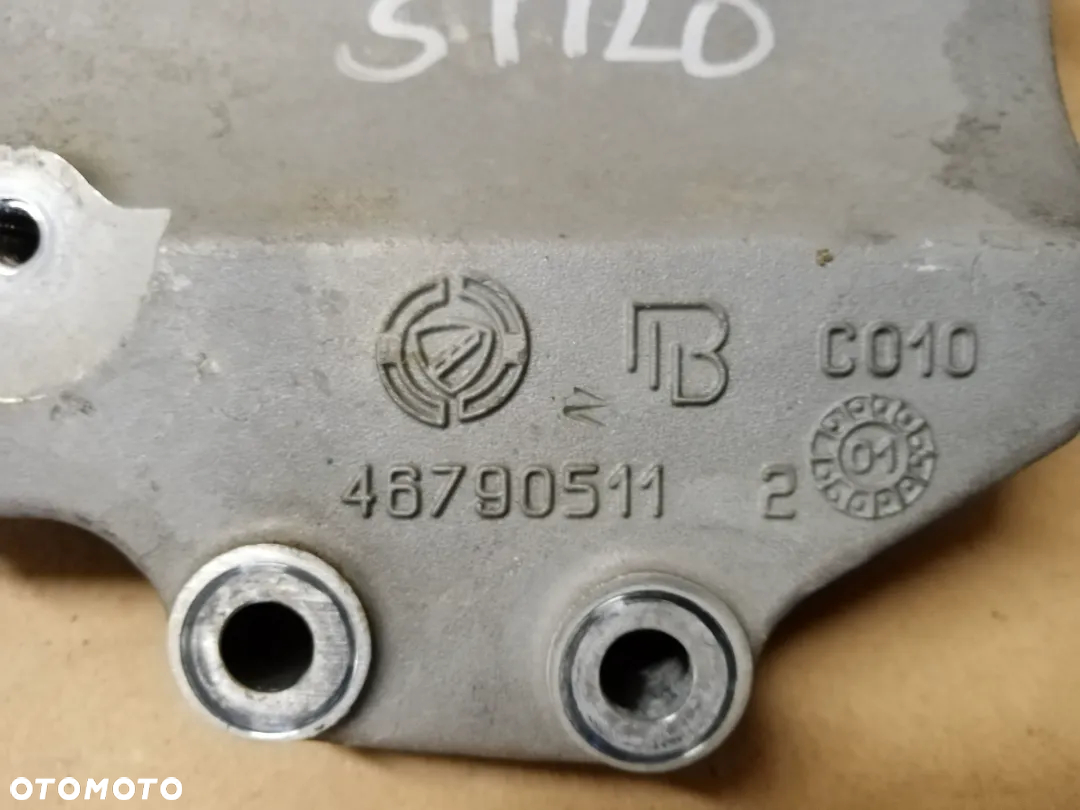 Łapa mocowanie sprężarki klimatyzacji Fiat Stilo 1.6 16V 46790511 - 3