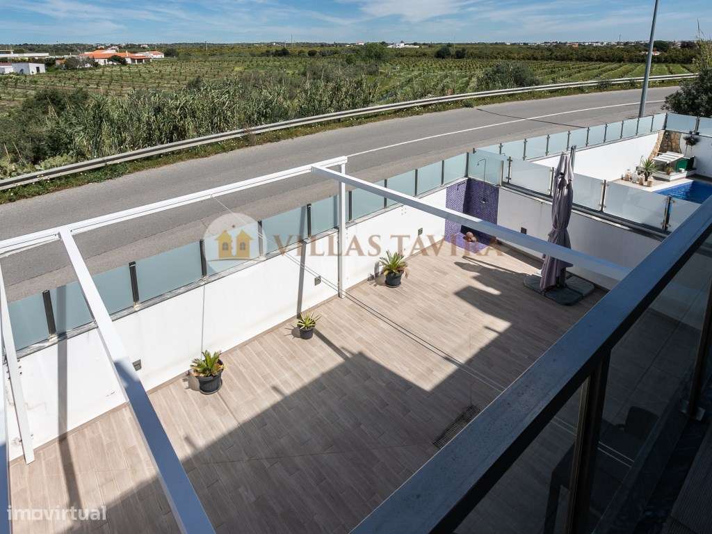 Moradia T3- Terraços- Garagem- Cave-32