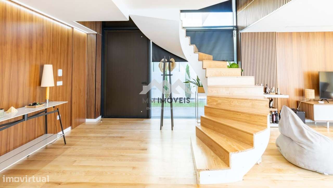 Moradia | T4 | Piscina | Maia-8